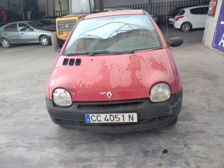 Vehiculo en el desguace: RENAULT TWINGO (CO6) 1.3 Paquete