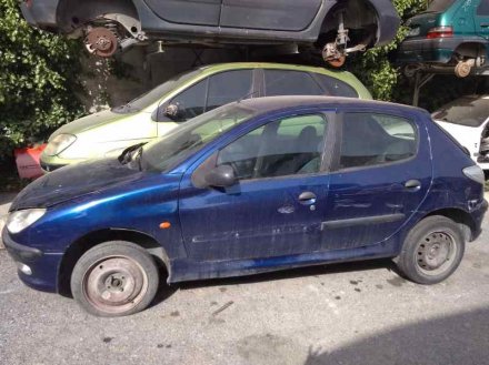 Vehiculo en el desguace: PEUGEOT 206 BERLINA XT