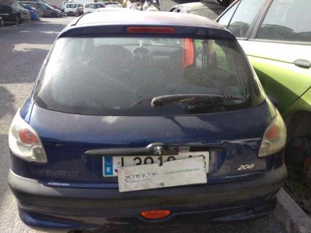 Vehiculo en el desguace: PEUGEOT 206 BERLINA XT