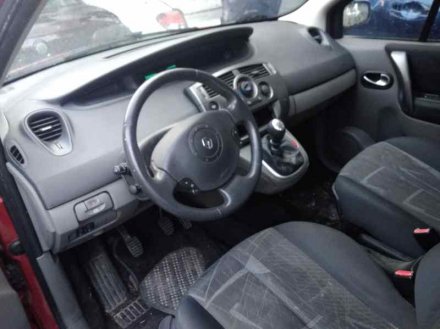 Vehiculo en el desguace: RENAULT SCENIC II Authentique