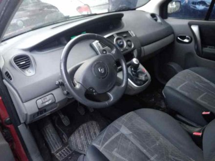 Vehiculo en el desguace: RENAULT SCENIC II Authentique