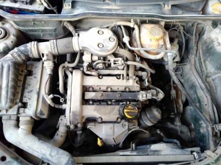 Vehiculo en el desguace: OPEL CORSA B Base (E)