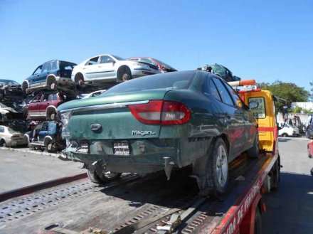 Vehiculo en el desguace: RENAULT MEGANE I FASE 2 CLASSIC (LA..) 1.9 DCi Expression