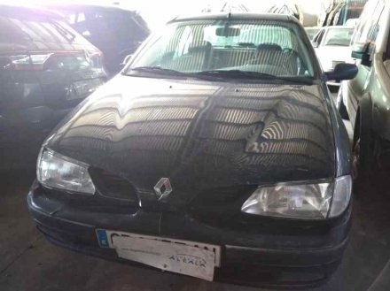 Vehiculo en el desguace: RENAULT MEGANE I CLASSIC (LA0) 1.9 D RN