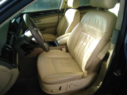 Vehiculo en el desguace: AUDI A8 (4E2) 3.0 V6 24V TDI
