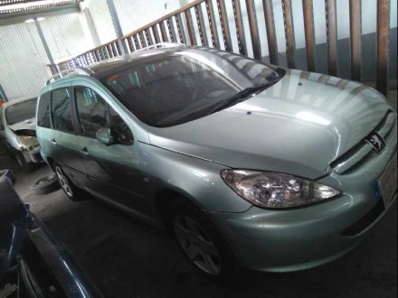 Vehiculo en el desguace: PEUGEOT 307 (S1) XT