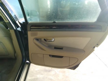 Vehiculo en el desguace: AUDI A8 (4E2) 3.0 V6 24V TDI