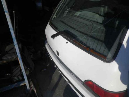 Vehiculo en el desguace: RENAULT CLIO I FASE I+II (B/C57) 1.8 Baccara