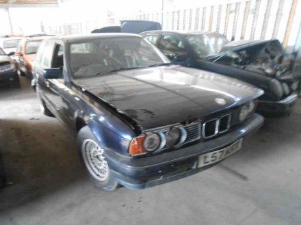 Vehiculo en el desguace: BMW SERIE 5 (E28) 520i