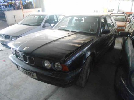 Vehiculo en el desguace: BMW SERIE 5 (E28) 520i