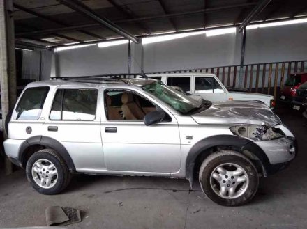 Vehiculo en el desguace: LAND ROVER FREELANDER S Familiar