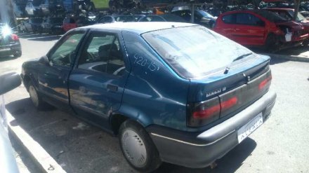 Vehiculo en el desguace: RENAULT 19 (B/C/L53) *