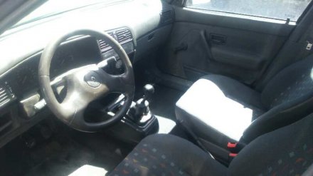 Vehiculo en el desguace: RENAULT 19 (B/C/L53) *