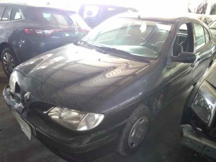 Vehiculo en el desguace: RENAULT MEGANE I CLASSIC (LA0) 1.9 D RN