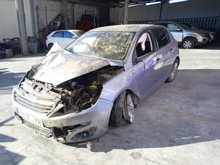 Vehiculo en el desguace: PEUGEOT 308 GT Line