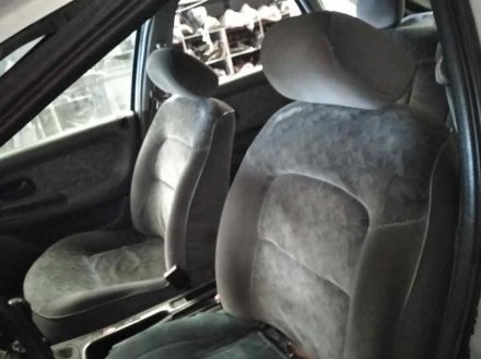 Vehiculo en el desguace: RENAULT LAGUNA (B56) 2.0 D RN (B56F/G)