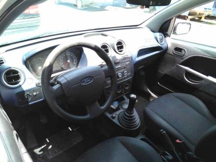 Vehiculo en el desguace: FORD FIESTA (CBK) Ambiente