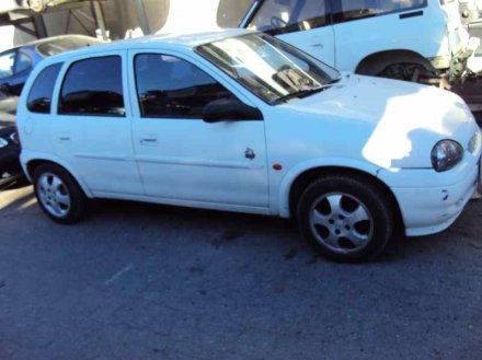 Vehiculo en el desguace: OPEL CORSA B Top (E)