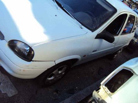 Vehiculo en el desguace: OPEL CORSA B Top (E)