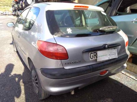 Vehiculo en el desguace: PEUGEOT 206 BERLINA XR