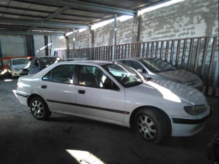 Vehiculo en el desguace: PEUGEOT 406 BERLINA (S1/S2) SRSD