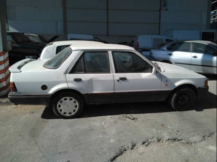 Vehiculo en el desguace: FORD ORION CLX