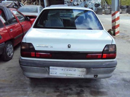 Vehiculo en el desguace: RENAULT 19 (B/C/L53) *