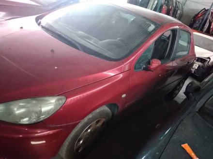 Vehiculo en el desguace: PEUGEOT 307 (S1) XR Clim