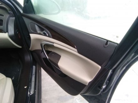 Vehiculo en el desguace: OPEL INSIGNIA BERLINA Cosmo
