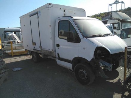 Vehiculo en el desguace: RENAULT MASTER II PHASE 2 COMBI Combi 2t8 L1 9 - Plazas