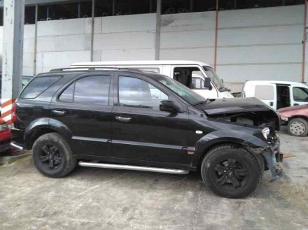 Vehiculo en el desguace: KIA SORENTO 2.5 CRDi EX