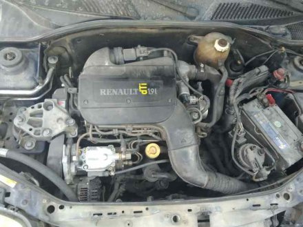 Vehiculo en el desguace: RENAULT CLIO II FASE II (B/CB0) Alize