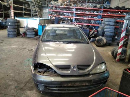 Vehiculo en el desguace: RENAULT MEGANE I FASE 2 BERLINA (BA0) 1.4 16V RT