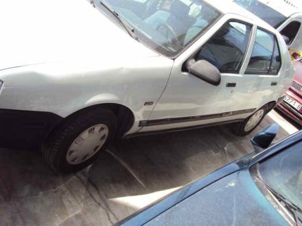 Vehiculo en el desguace: RENAULT 19 (B/C/L53) *