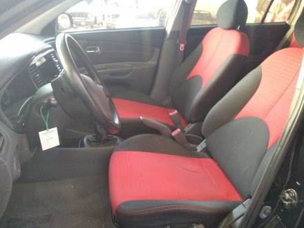 Vehiculo en el desguace: KIA RIO 1.5 CRDi EX1