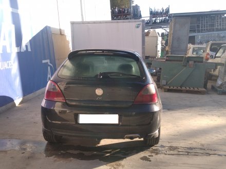 Vehiculo en el desguace: MG MG ZR 115 D