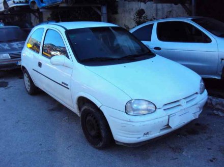 Vehiculo en el desguace: OPEL CORSA B Sport