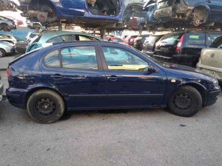 Vehiculo en el desguace: SEAT LEON (1M1) Signo