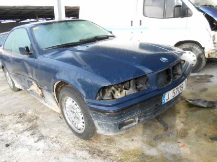 Vehiculo en el desguace: BMW SERIE 3 BERLINA (E36) 318i