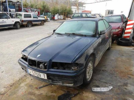 Vehiculo en el desguace: BMW SERIE 3 BERLINA (E36) 318i