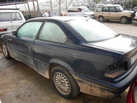 Vehiculo en el desguace: BMW SERIE 3 BERLINA (E36) 318i