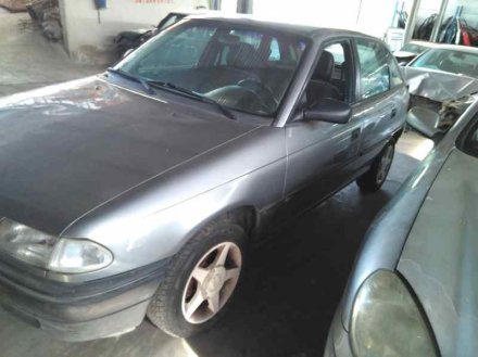 Vehiculo en el desguace: OPEL ASTRA F BERLINA GL