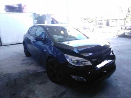 Vehiculo en el desguace: OPEL ASTRA J LIM. Cosmo