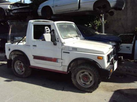Vehiculo en el desguace: SUZUKI SAMURAI SJ-410 *