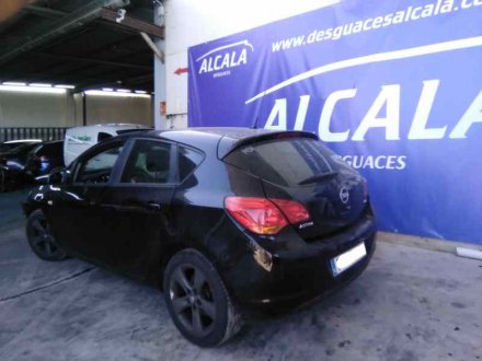 Vehiculo en el desguace: OPEL ASTRA J LIM. Cosmo