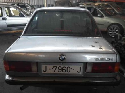 Vehiculo en el desguace: BMW SERIE 3 BERLINA (E30) 320i