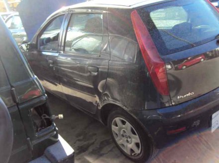 Vehiculo en el desguace: FIAT PUNTO BERLINA (188) 1.2 8V Active