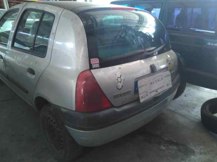 Vehiculo en el desguace: RENAULT CLIO II FASE I (B/CBO) 1.9 D