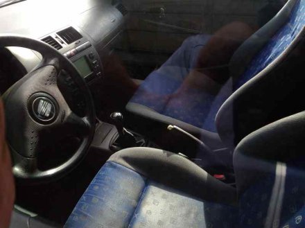 Vehiculo en el desguace: SEAT IBIZA (6K1) Signo