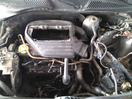 Vehiculo en el desguace: RENAULT CLIO II FASE I (B/CBO) 1.9 D